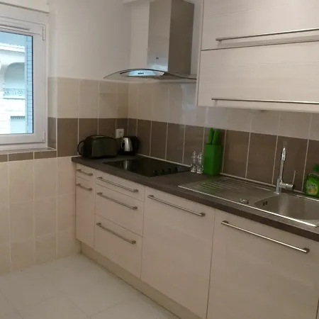 Daire 82 Cannes